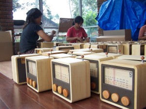 wooden radio cube-radio-finishing wooden radio cube-radio-finishing